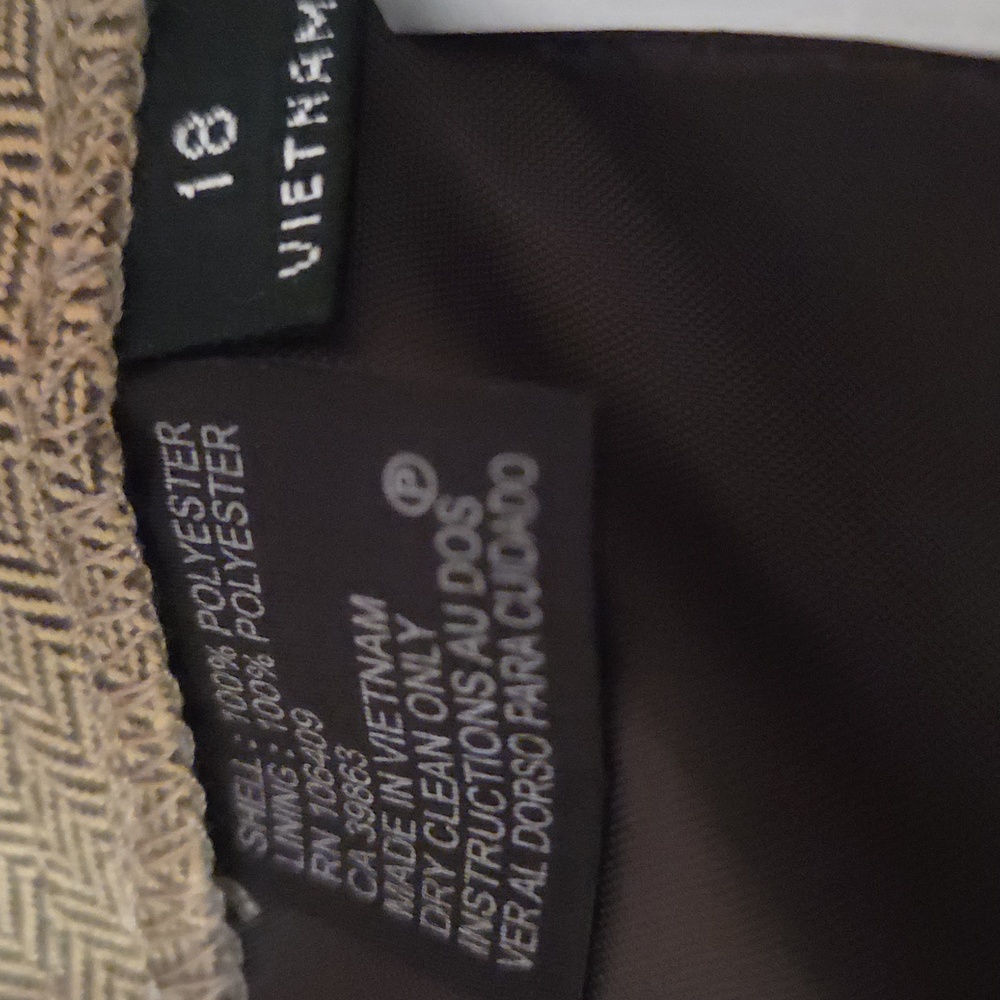 TAHARI NWT Suit Blazer and Pants size 18 - Picture 7 of 7